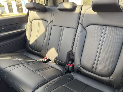 New 2026 Jeep Grand Wagoneer L Limited image 23