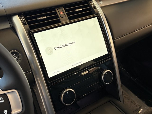 New 2026 Land Rover Discovery Limited Edition AWD/4WD image 7