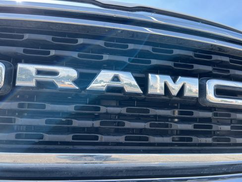 Used 2022 RAM 1500 Big Horn AWD/4WD image 11