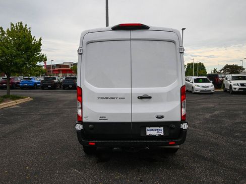 Used 2025 Ford Transit 250 148 Medium Roof Extended AWD w/ Load Area Protection Package image 6