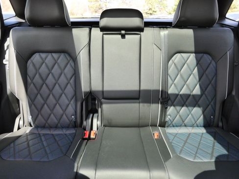 Used 2024 Volkswagen Atlas Cross Sport SEL Premium R-Line AWD/4WD image 13