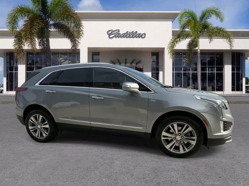 Certified 2023 Cadillac XT5 Premium Luxury image 17