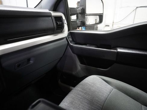 Used 2023 Ford F250 XLT image 27