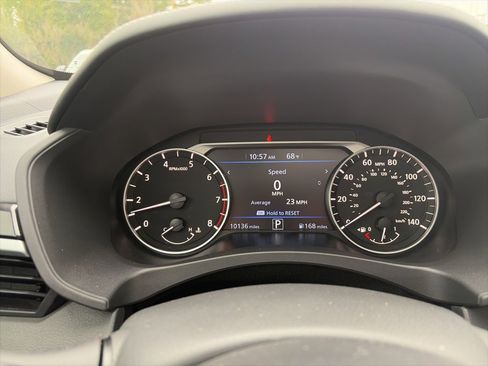 Used 2024 Nissan Altima 2.5 SR w/ SR Premium Package image 16