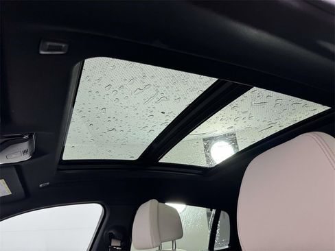 Used 2023 BMW X6 xDrive40i w/ Executive Package image 32