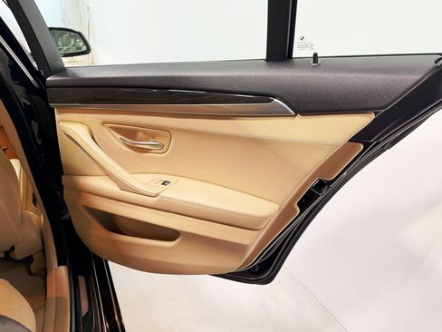 Used 2012 BMW 528i xDrive Sedan image 39