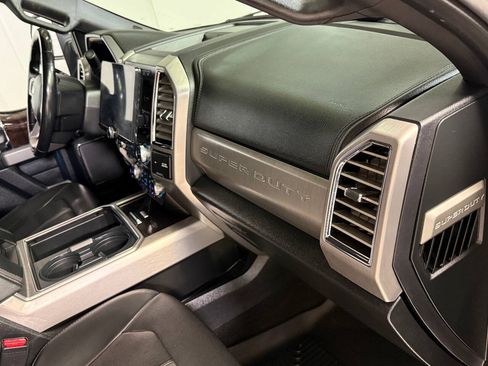Used 2017 Ford F350 Platinum w/ Platinum Ultimate Package AWD/4WD image 31