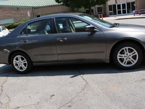 Used 2006 Honda Accord EX-L image 9