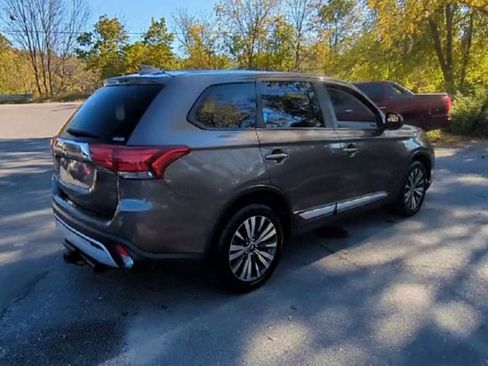Used 2020 Mitsubishi Outlander ES image 8