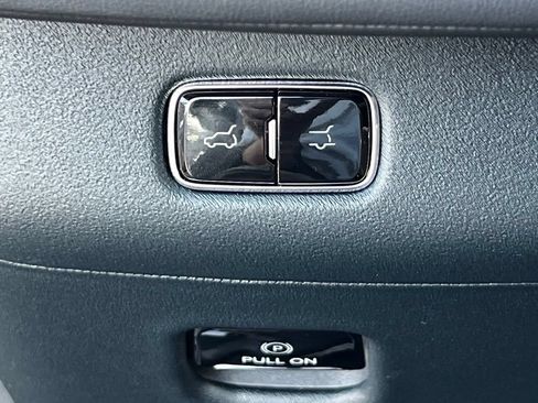 Used 2025 Lincoln Navigator Reserve AWD/4WD image 27