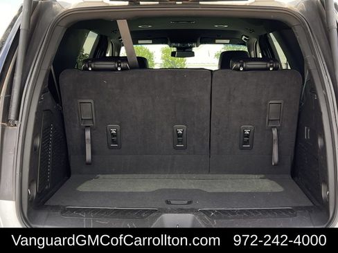 Used 2024 GMC Yukon SLT RWD image 32