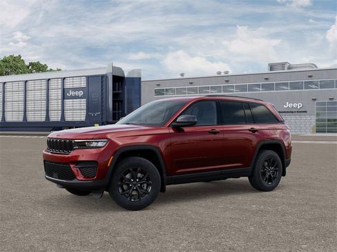 New 2025 Jeep Grand Cherokee Altitude image 2