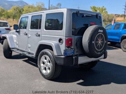 Used 2013 Jeep Wrangler Unlimited Sahara w/ Connectivity Group image 8