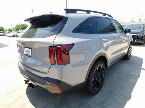 New 2025 Kia Sorento SX Prestige w/ Sage Leather Package image 9