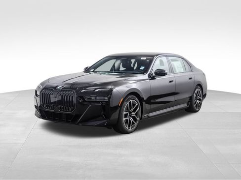 New 2026 BMW i7 xDrive60 w/ Premium Package AWD/4WD image 1