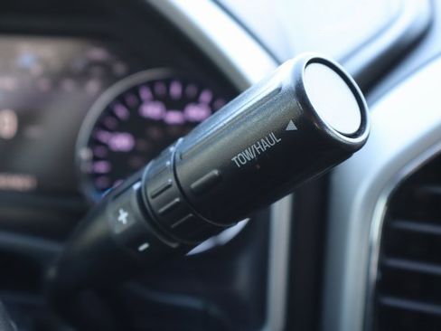 Used 2019 Ford F350 Lariat w/ Lariat Value Package image 43