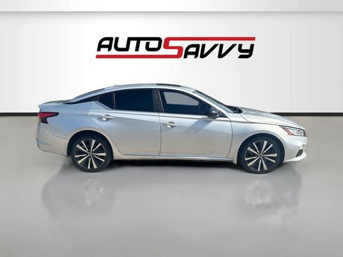 Used 2020 Nissan Altima 2.5 SR w/ Premium Package AWD/4WD image 8