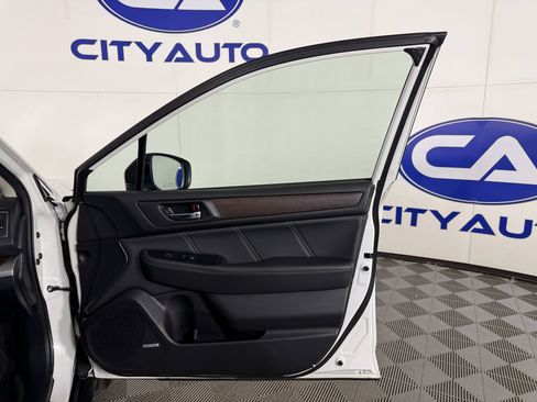 Used 2019 Subaru Outback 2.5i Limited w/ Popular Package #2 image 13