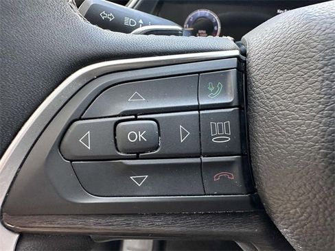 Used 2024 Jeep Grand Cherokee Limited image 33