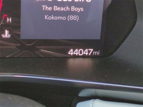 Certified 2024 GMC Canyon AT4X image 32