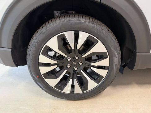 New 2026 Ford Explorer Platinum w/ LUX Leather Package image 11