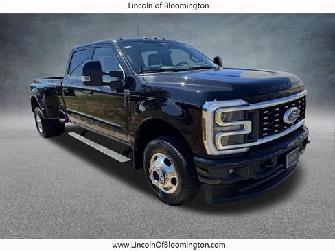 Used 2025 Ford F350 Platinum AWD/4WD image 10