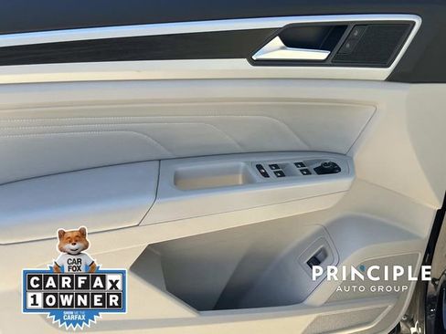 Used 2022 Volkswagen Atlas SE w/ Black Wheel Package image 12