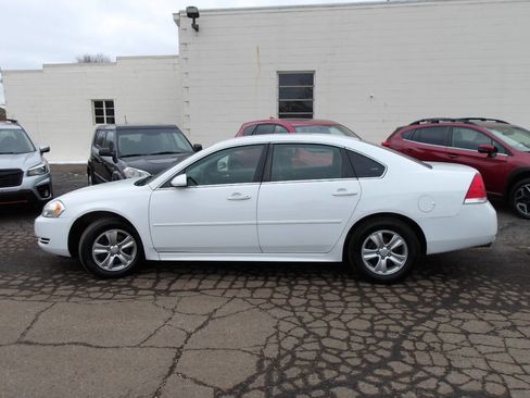Used 2014 Chevrolet Impala Limited LS image 3