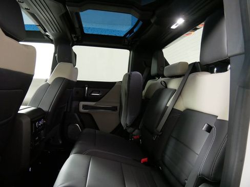 New 2026 GMC Hummer EV 4x4 Crew Cab w/ Battery Pack, 24 Module Pack image 13