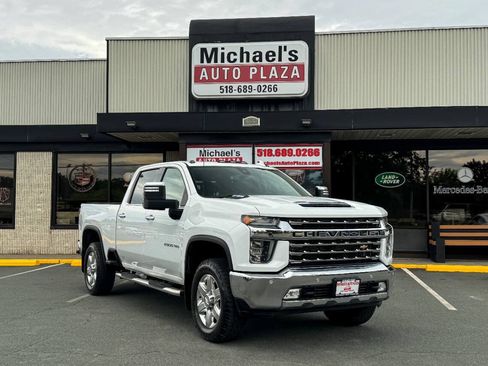 Used 2020 Chevrolet Silverado 2500 LTZ w/ LTZ Premium Package AWD/4WD image 2