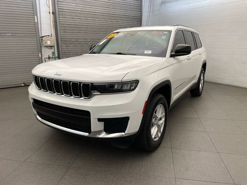 Used 2023 Jeep Grand Cherokee L Laredo RWD image 5