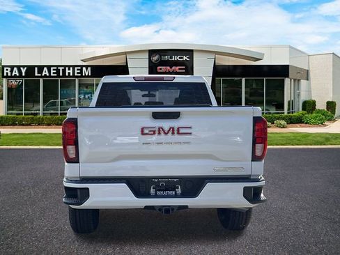 New 2026 GMC Sierra 1500 Elevation image 4