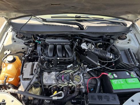 Used 2007 Ford Taurus SEL image 31