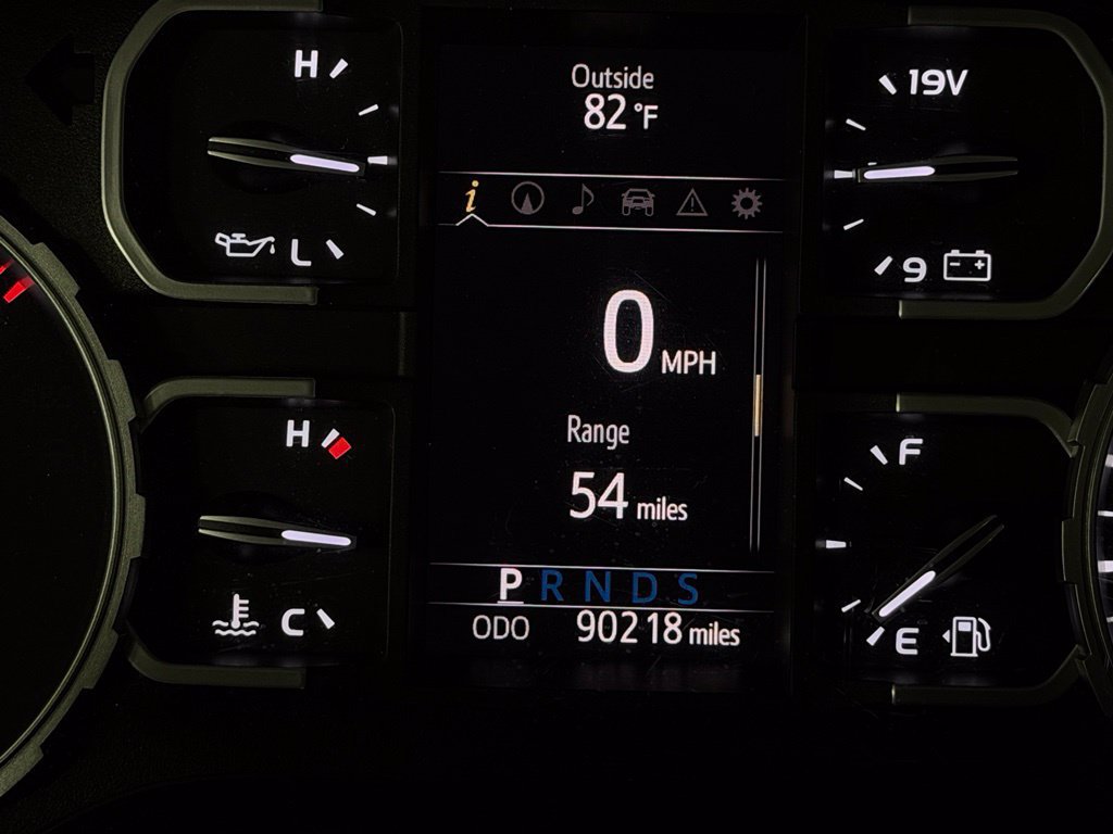 Used 2018 Toyota Tundra Limited w/ Limited Premium Package AWD/4WD image 20