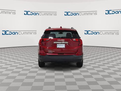 Used 2019 GMC Terrain SLE w/ Driver Convenience Package FWD image 7