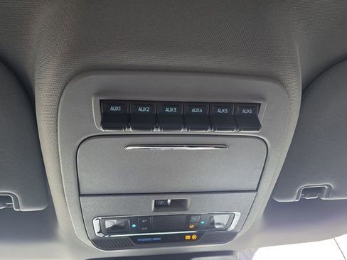 Used 2026 Ford F250 Lariat w/ Tremor Off-Road Package AWD/4WD image 30