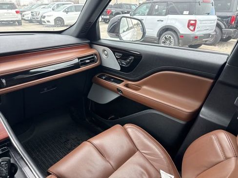 Used 2022 Lincoln Aviator Reserve w/ Equipment Group 201A image 15