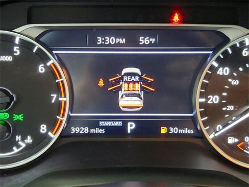 Used 2024 Nissan Rogue SV w/ SV Premium Package image 22