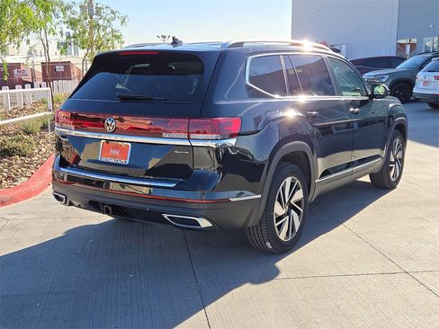 Used 2025 Volkswagen Atlas SEL image 10