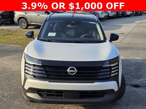 New 2026 Nissan Kicks SV w/ Illumination Package image 3