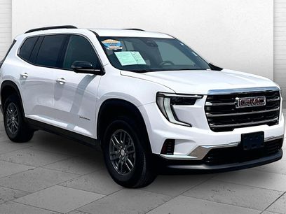 Used 2025 GMC Acadia Elevation