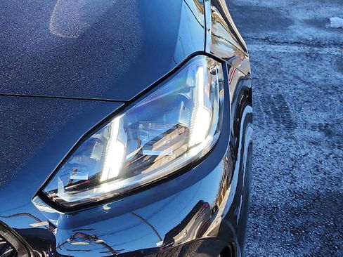 Certified 2025 BMW 228i xDrive w/ Premium Package image 9