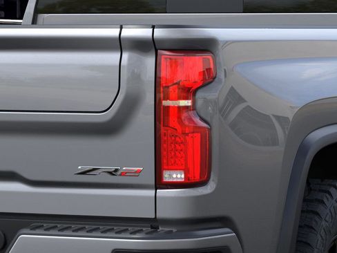 New 2026 Chevrolet Silverado 2500 ZR2 image 11