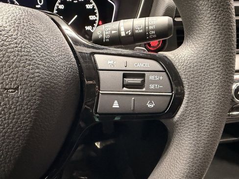 Used 2024 Honda Pilot LX image 28