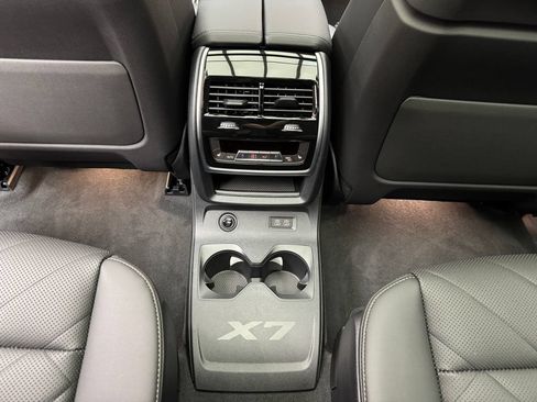 New 2027 BMW X7 xDrive40i w/ Executive Package AWD/4WD image 13
