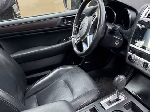 Used 2015 Subaru Legacy 2.5i Limited image 3