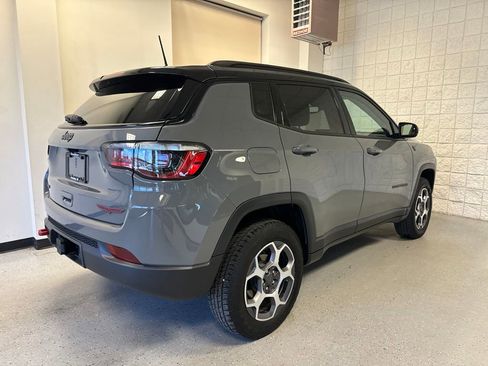 Used 2022 Jeep Compass Trailhawk w/ Trailhawk Convenience Group AWD/4WD image 23