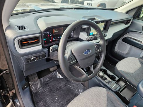 Used 2023 Ford Maverick XLT w/ XLT Luxury Package FWD image 17