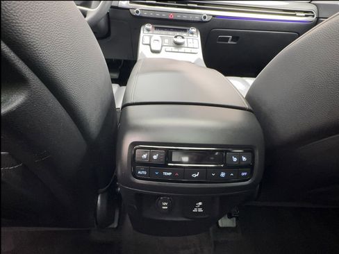 Used 2025 Hyundai Palisade Limited FWD image 40