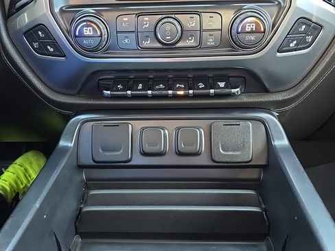 Used 2015 Chevrolet Silverado 2500 LTZ w/ Duramax Plus Package image 18